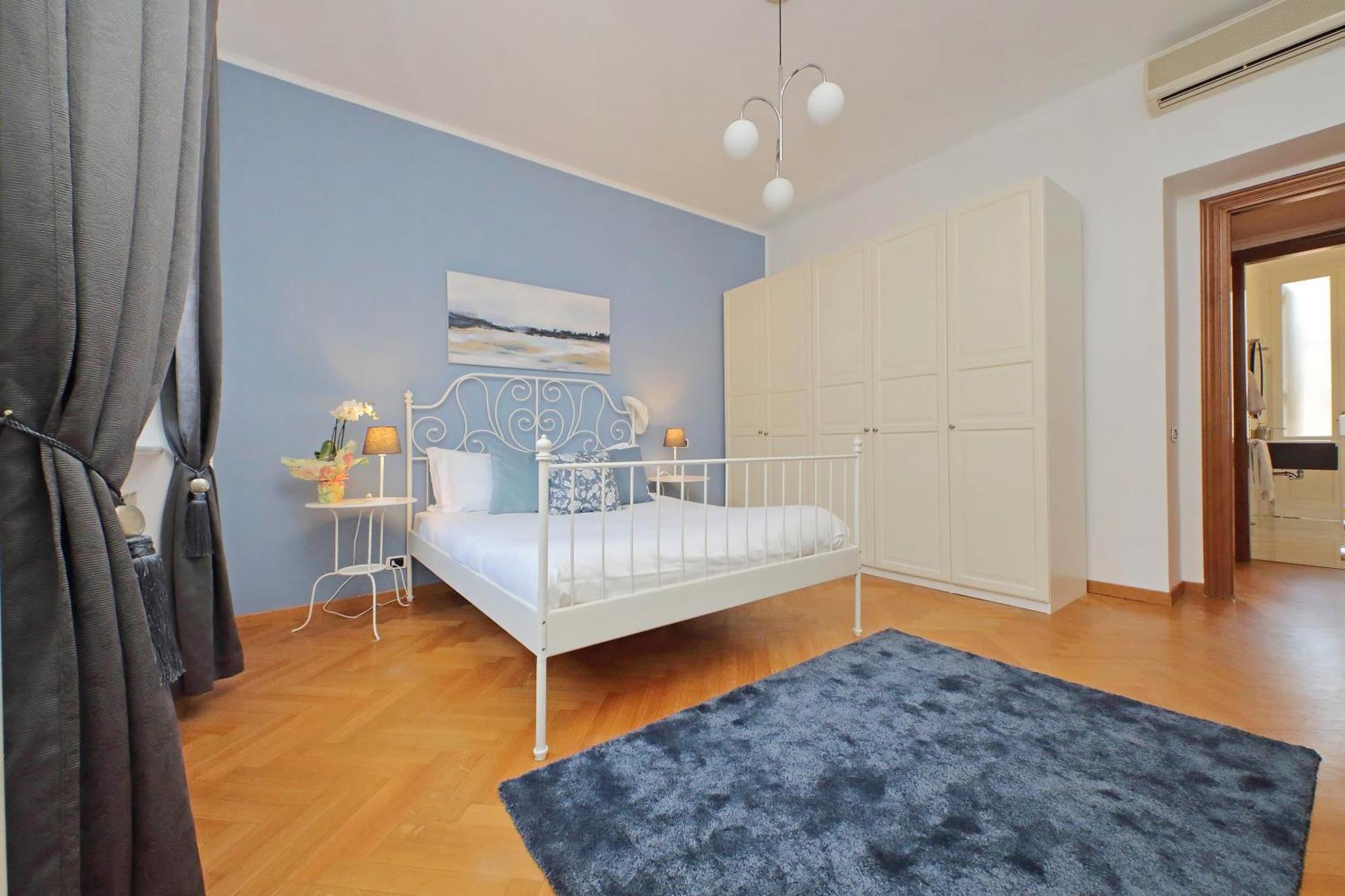 Ych-Comfortable 2 Bedrooms Flat Near Colosseum ローマ エクステリア 写真
